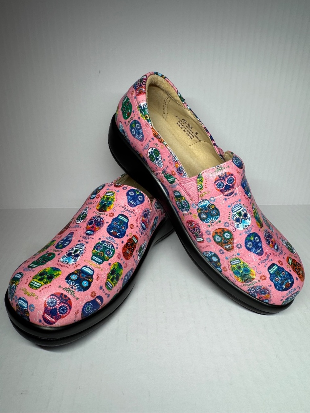 Alegria Pink Sugar Skull Slip On Clogs Leather Comfort Nursing Shoe Size US 6